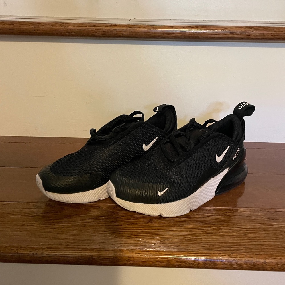Nike Kids Black Mesh Sneakers